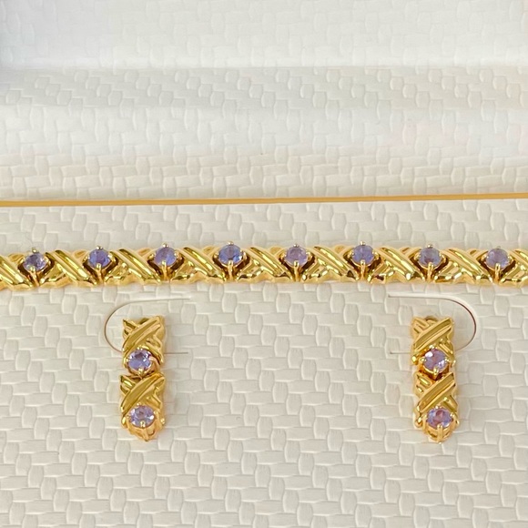 14 Karat Gold & Tanzanite Bracelet & Earrings - Picture 3 of 11